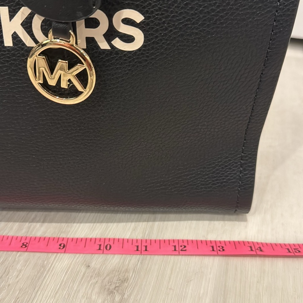 MICHAEL Michael Kors NWT Mirella Medium Pebbled Leather Tote Bag. No long strap. - Picture 8 of 10